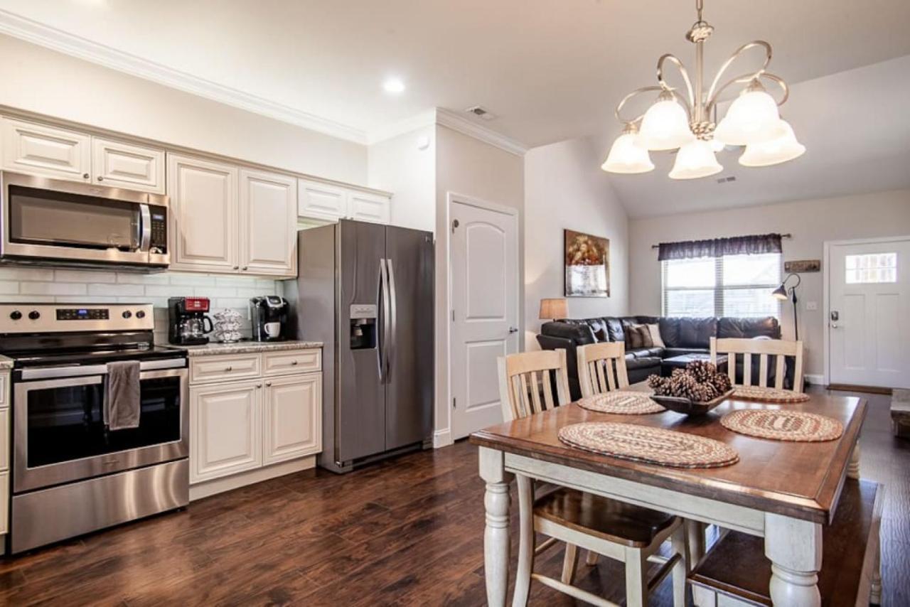 Holiday home Cozy Cades Cove With Community Pool