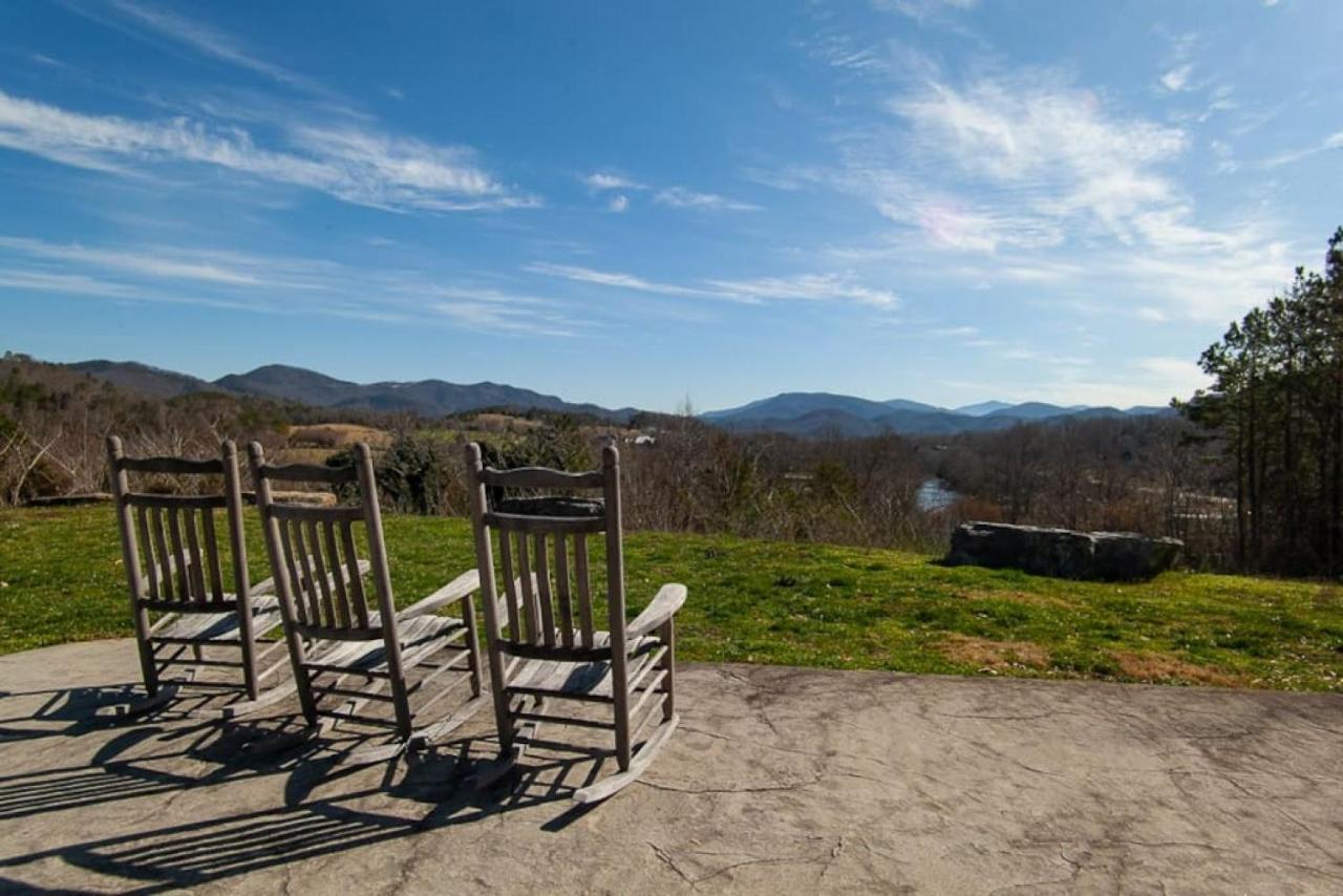 Cozy Cades Cove With Community Pool Holiday home *